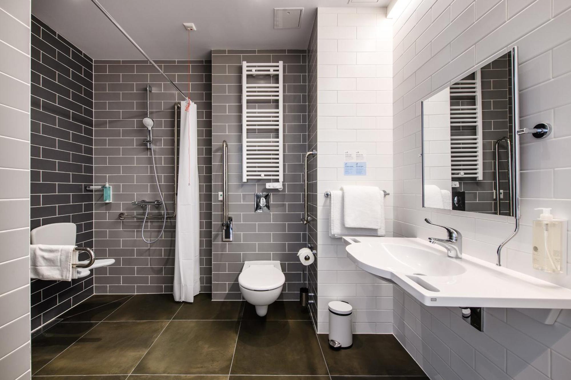 Holiday Inn Express Lublin By Ihg Exterior foto