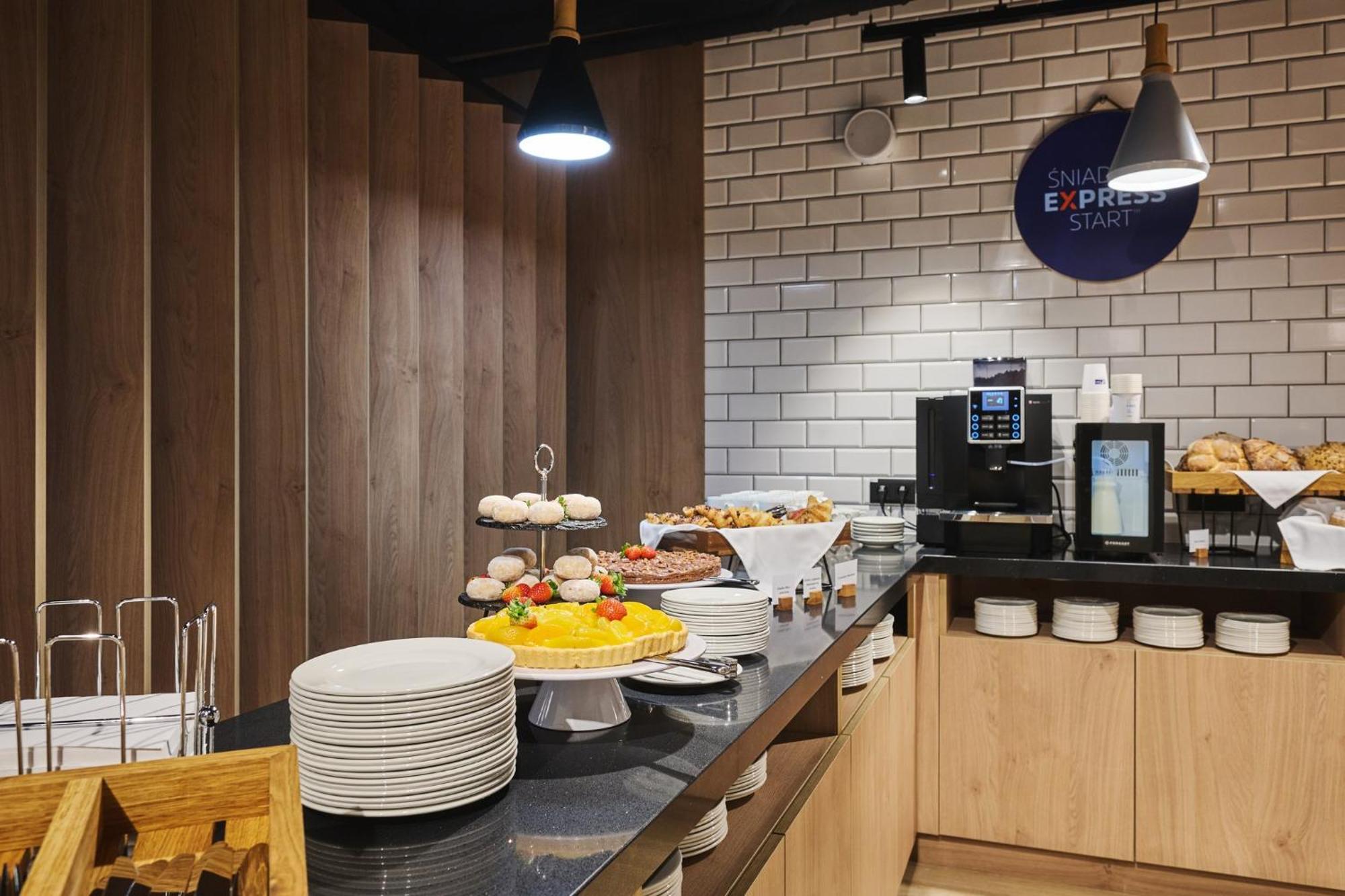 Holiday Inn Express Lublin By Ihg Exterior foto